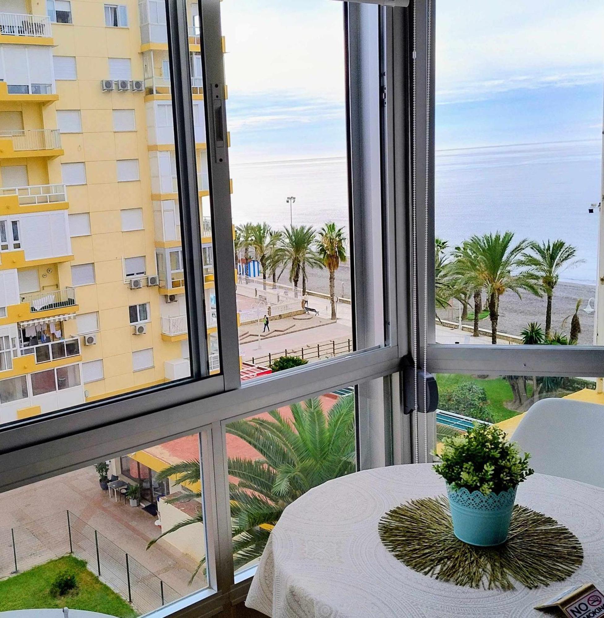 Hoja Cala Apartment ألغاروبو - كوستا المظهر الخارجي الصورة